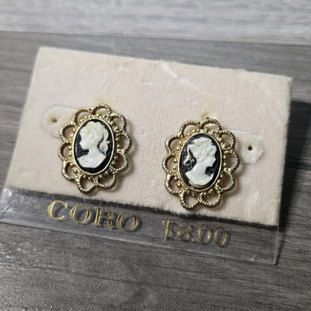 Coro Vintahe Gold and Black Cameo Earrings